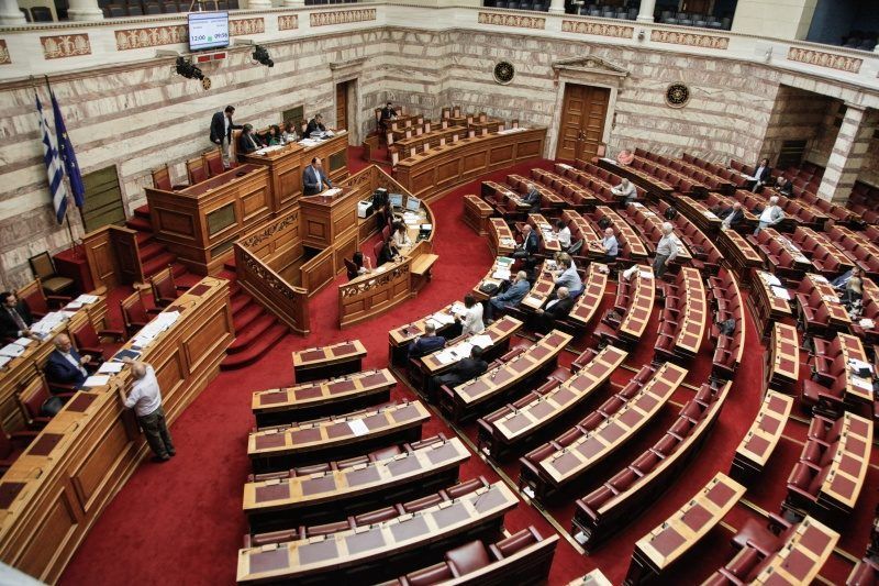 ΔΗΣΥ: «Παρών» στο άρθρο 3 για την ταυτότητα φύλου