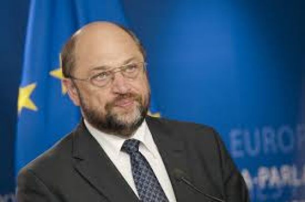 Schulz: Κατεβάζει τον πήχη των προσδοκιών για κούρεμα