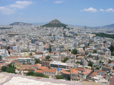 Σε 18 αεροδρόμια «προσγειώνεται» η Αθήνα