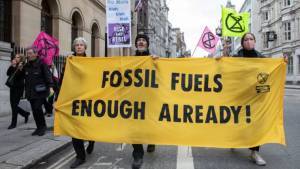 «Καμπανάκι» ΟΗΕ: Τα ορυκτά καύσιμα πνίγουν την ανθρωπότητα