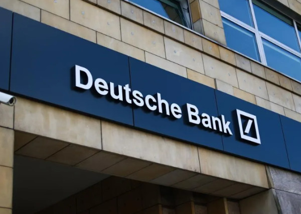 Deutsche Bank: Τα δύο σενάρια για τα επιτόκια της ΕΚΤ