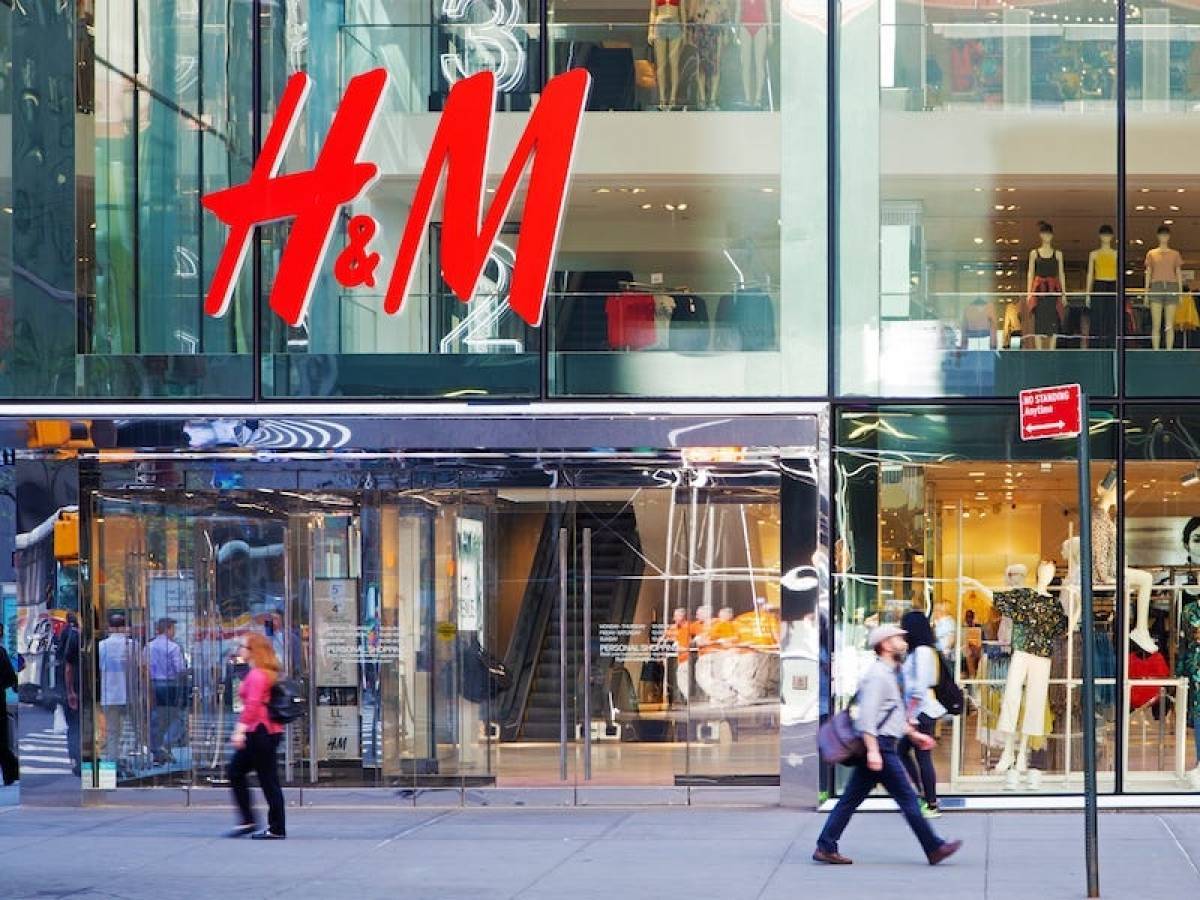 H&amp;M: «Βουτιά» 25% των πωλήσεων στην Ελλάδα το α' εξάμηνο