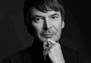 Ian Rankin: 4 μυθιστορήματα του “ιππότη” της αστυνομικής λογοτεχνίας που αξίζει να ανακαλύψεις