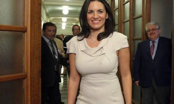 Κεφαλογιάννη: Πολιτικά καρφιά και πρόταση "πακέτο" για θέματα ελευθερίας- ισότητας-δικαιοσύνης