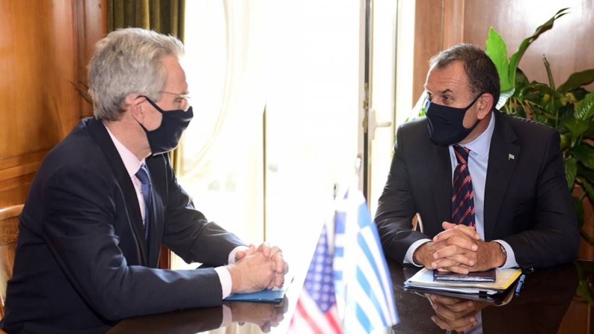 Οι τουρκικές προκλήσεις στο επίκεντρο της συνάντησης Παναγιωτόπουλου-Πάιατ
