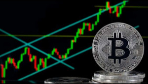 Άγγιξε υψηλό 18 μηνών το Bitcoin- «Εκτοξεύεται» η κυριαρχία του