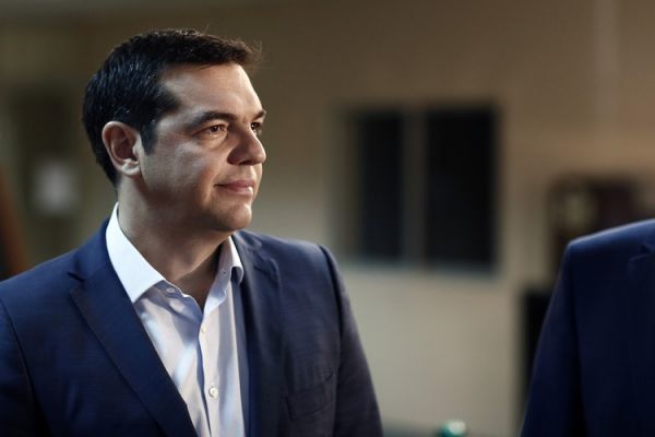 Bloomberg: Ο Τσίπρας απομονώνει το ΔΝΤ που το χρειάζεται πολύ