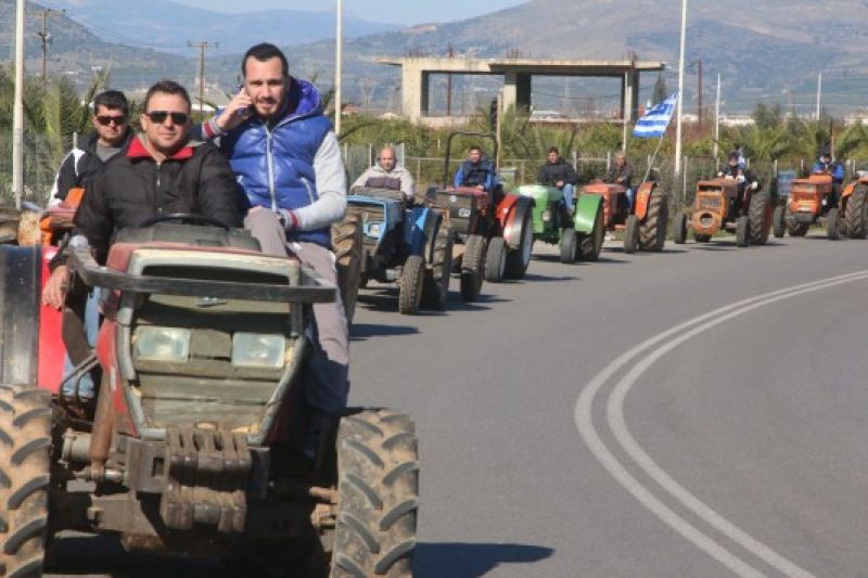 Κλειστή η Ε.Ο. Πατρών - Πύργου από τους αγρότες