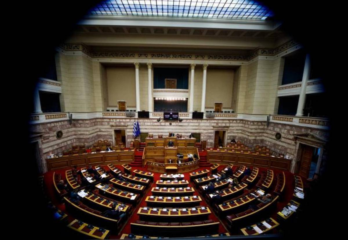 Υπερψηφίστηκε το νομοσχέδιο για τα έργα υποδομών