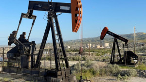 Υποχωρεί λόγω αποθεμάτων το πετρέλαιο- Ανεβαίνει το φυσικό αέριο
