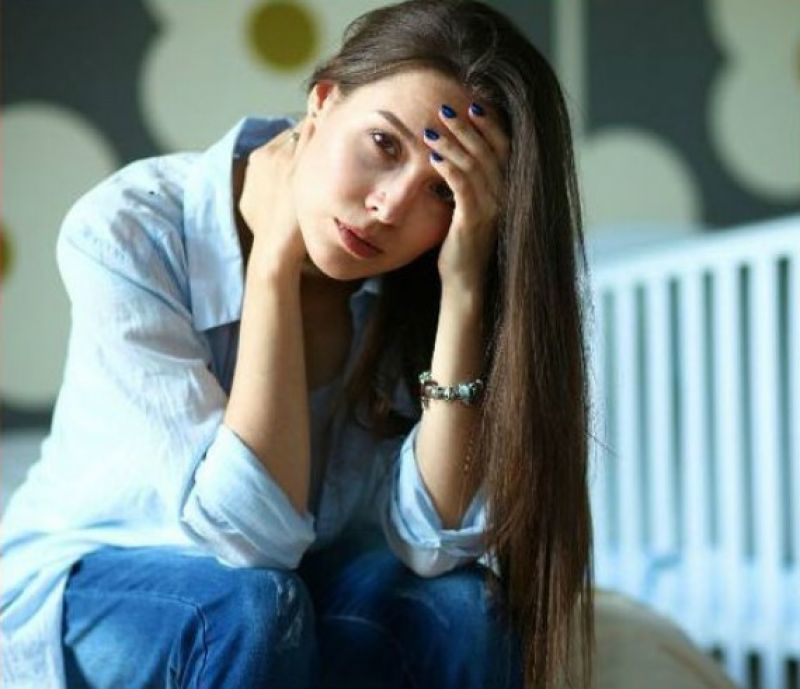 Πέντε σημάδια ότι η μαμά έχει ανάγκη από ύπνο