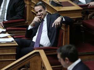 Το νέο τροπάρι της διάψευσης για τις εκλογές και η... δημιουργική ασάφεια για τον εκλογικό νόμο
