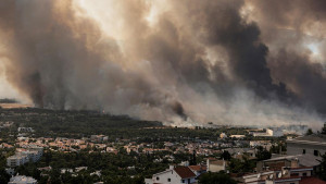 Σαρηγιάννης για τα σωματίδια λόγω πυρκαγιών: Συνδέονται με νευροεκφυλιστικές παθήσεις