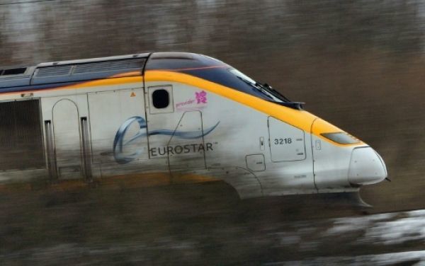 Γαλλία: Εκατοντάδες επιβάτες εγκλωβισμένοι σε τρένο Eurostar