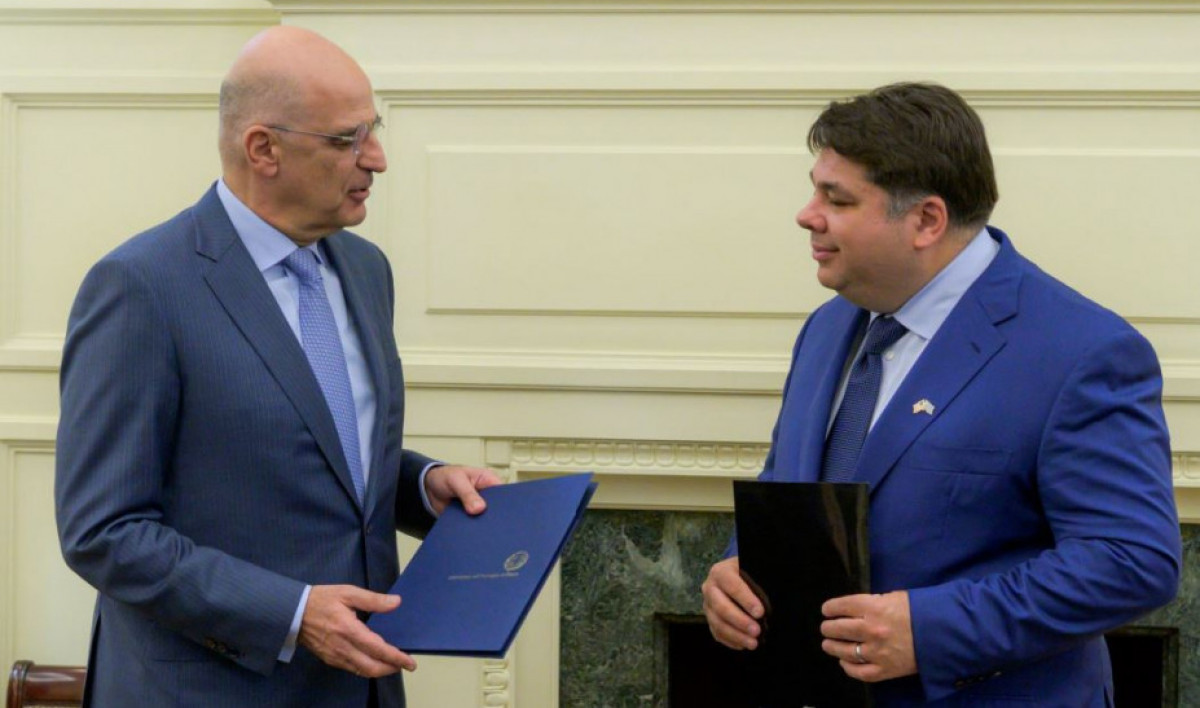 Δένδιας: Συνάντηση με τον Αμερικανό πρέσβη-Στο επίκεντρο η ελληνοαμερικανική συμφωνία