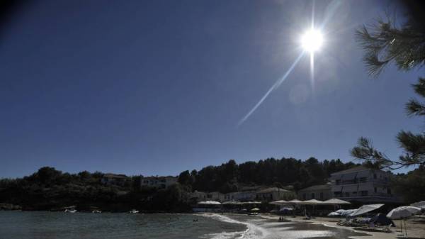 Λίγο καλοκαίρι ακόμα: Στους 32 βαθμούς ο υδράργυρος