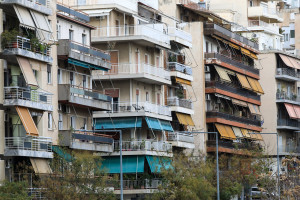 Πάνω από 330 ενοίκια η αγορά σπιτιού στην Αττική - Η σύγκριση του 2019 με το 2025
