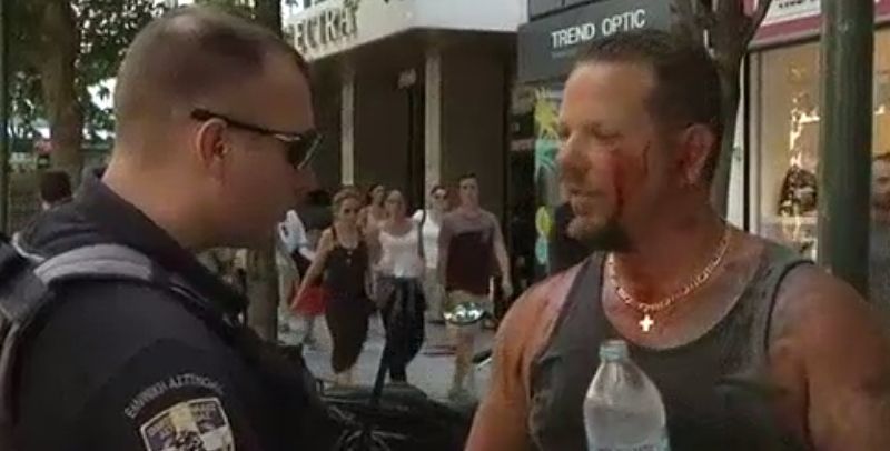 Καταγγελία: Κουκουλοφόροι στην Ερμού, έδειραν τουρίστα επειδή ψώνιζε