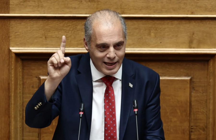 Μεταναστευτικό: Για τον Βελόπουλο η λύση είναι οι «βομβαρδισμοί»