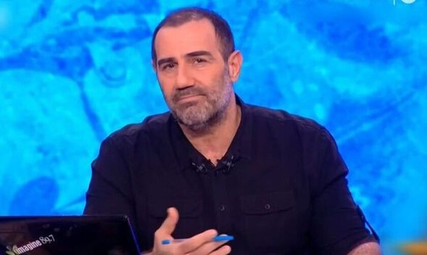 Ο Κανάκης έδωσε συνέχεια στην κόντρα με την ΕΣΗΕΑ