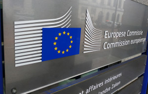 Κομισιόν κατά Τραμπ για το κλίμα: «Λυπηρή και ατυχής» η αποχώρηση των ΗΠΑ από τη UNFCCC