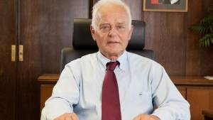 Μανιτάκης: Δικαιολογημένα και συνταγματικά θεμιτά τα περιοριστικά μέτρα στους ανεμβολίαστους