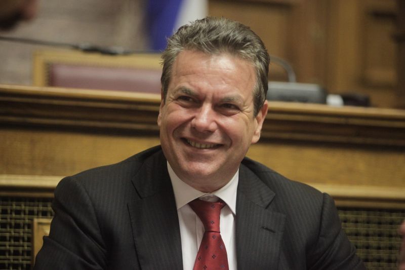 Πετρόπουλος: Ανακριβή τα όσα γράφονται για μειωμένες συντάξεις