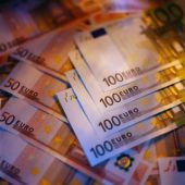 Σόιμπλε: Συμμετοχή των γερμανικών τραπεζών στο σχέδιο στήριξης - Γερμανοί και WSJ λένε ότι δεν φτάνουν τα χρήματα για την Ελλάδα