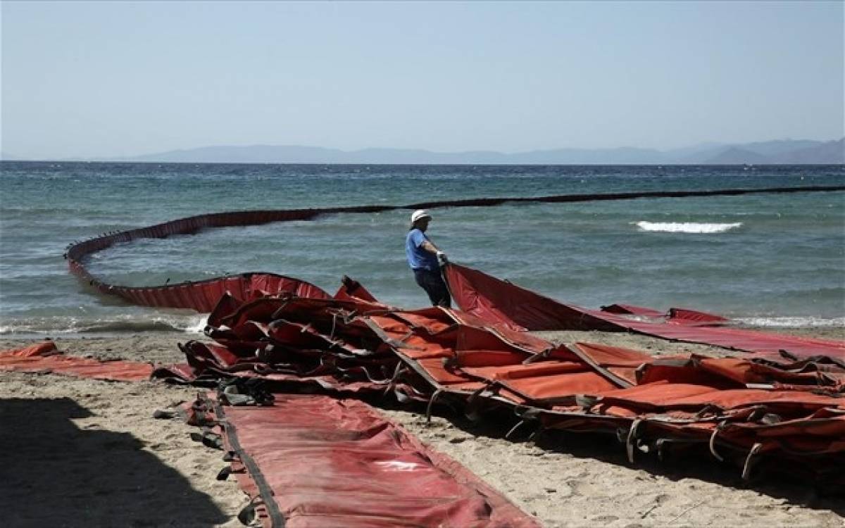 Μεταναστευτικό: Ολοκληρώθηκε ο διαγωνισμός για το πλωτό φράγμα- Κόστος €500.000