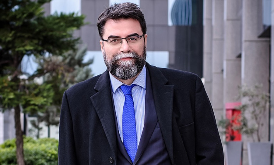 Οικονόμου για εισιτήρια Σαντορίνης: Λογικές, για την εποχή, οι τιμές
