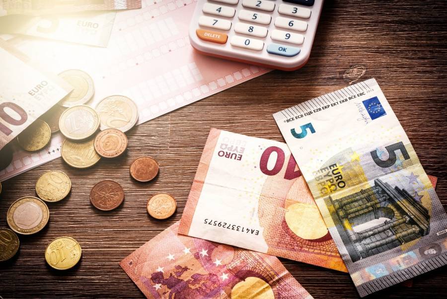 Στη Βουλή το ν/σ για μικροπιστώσεις: Σε ποιους θα χορηγούνται δάνεια έως 25.000 ευρώ