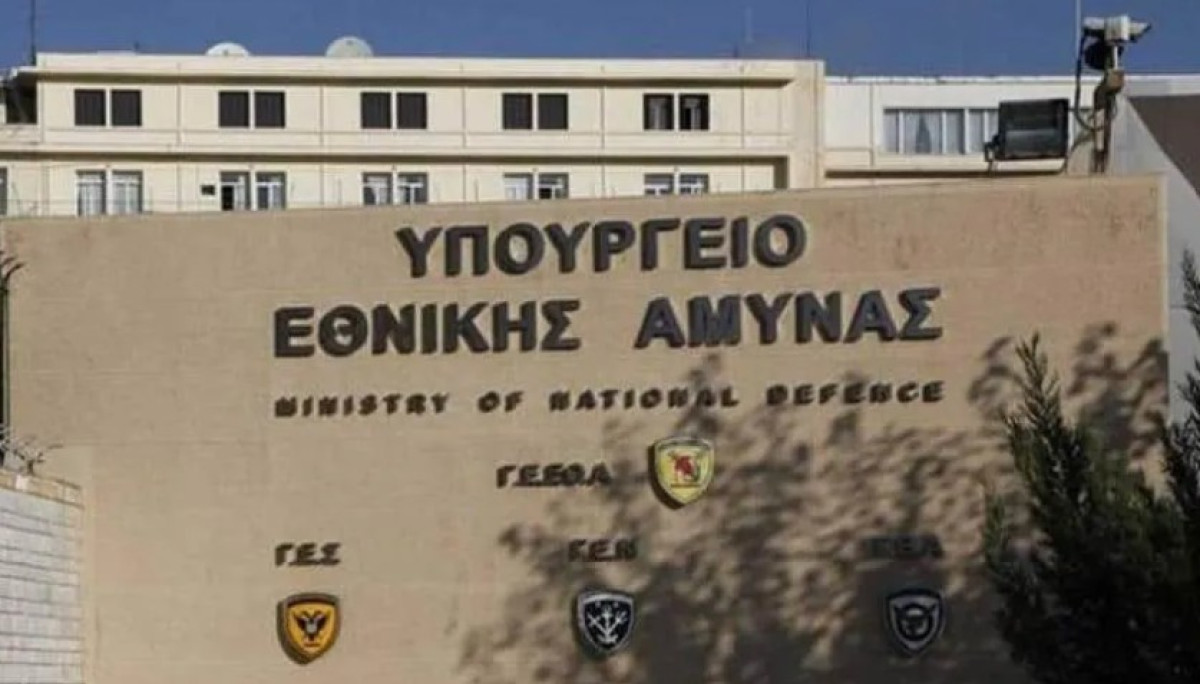 ΥΠΕΘΑ: Δεν θα επιτρέψει την υποβάθμιση του Μνημείου του Άγνωστου Στρατιώτη