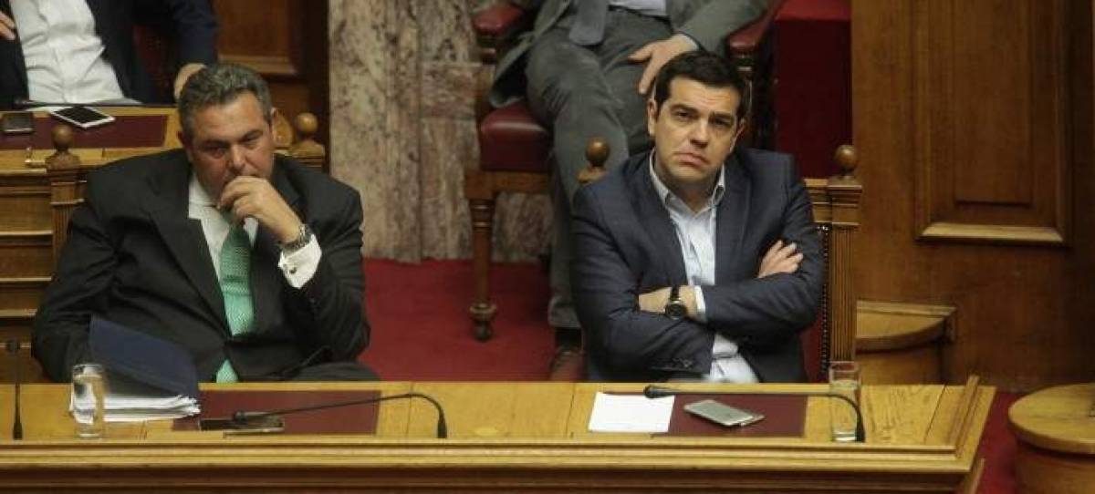 Ο Καμμένος κάνει… του κεφαλιού του και πονοκεφαλιάζει το Μαξίμου