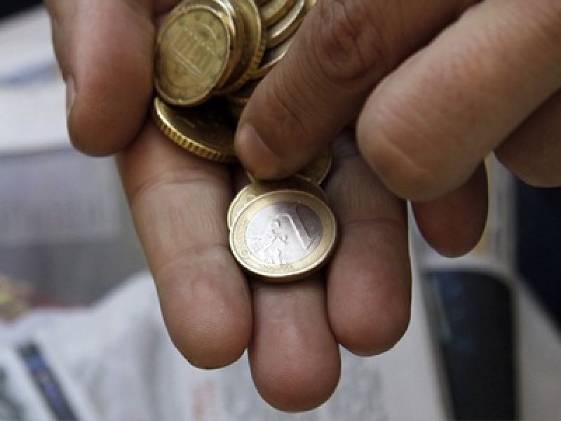 «Κλειδώνει» στο 4% η ύφεση για το 2013