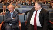 Ο Σημίτης στηρίζει το Βενιζέλο