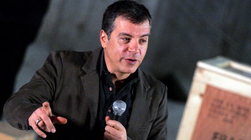 Θεοδωράκης: Το ΔΝΤ να περιορίσει τις απαιτήσεις και η κυβέρνηση να μην πετάει τη μπάλα στην εξέδρα
