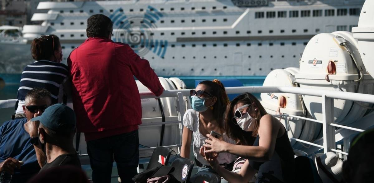 Πυρά αντιπολίτευσης στην κυβέρνηση για την αύξηση πληρότητας στα πλοία