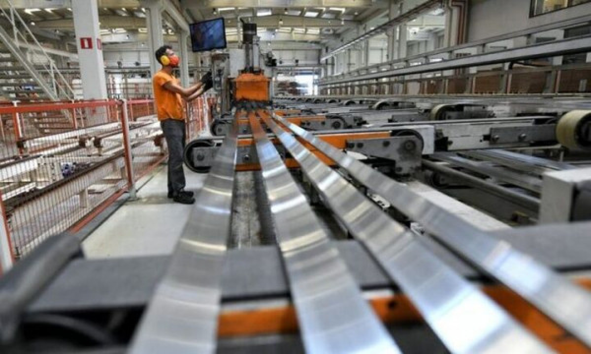 Ετήσια αύξηση 16,5% του δείκτη τιμών παραγωγού στη βιομηχανία