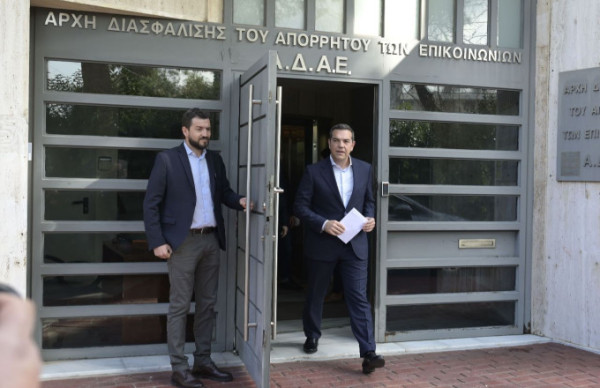 Υπάρχουν δικασταί εις τας Αθήνας, μόνο που δεν είναι δικασταί