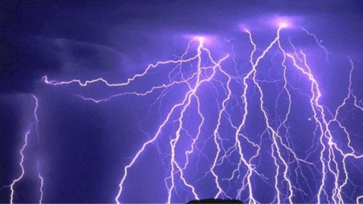 Πάνω από 3.500 κεραυνοί τη Δευτέρα- Η πρόβλεψη της Τρίτης