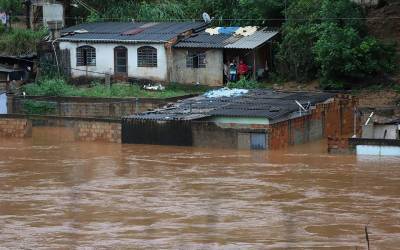 Βραζιλία: Τουλάχιστον 37 νεκροί από σφοδρή καταιγίδα