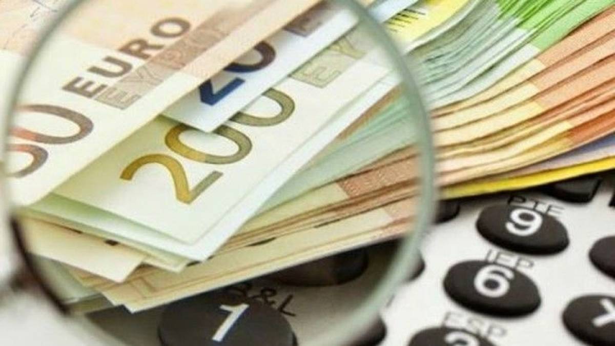«Σαφάρι» φορολογικών ελέγχων ξεκινά η Εφορία