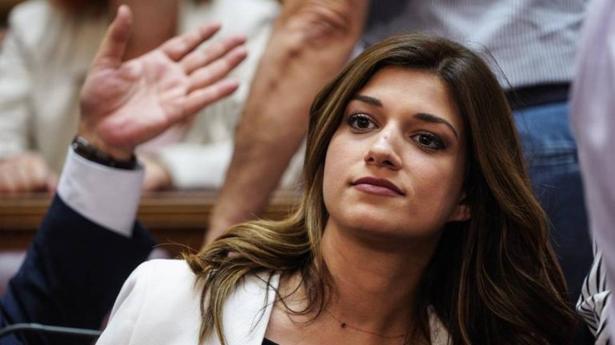 Νοτοπούλου: Ψάχνει «σωσίβιο» μπροστά στις τεράστιες ευθύνες του ο Μητσοτάκης