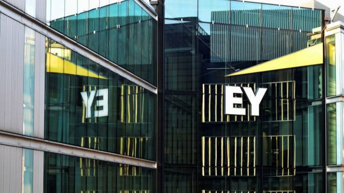 EY: Συνέχισαν τα ρεκόρ οι δημόσιες εγγραφές παγκοσμίως, στο α'εξάμηνο