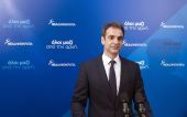 «Γαλάζια» αντεπίθεση: Το πλάνο του Μητσοτάκη-Αντιπολίτευση σε όλα τα μέτωπα