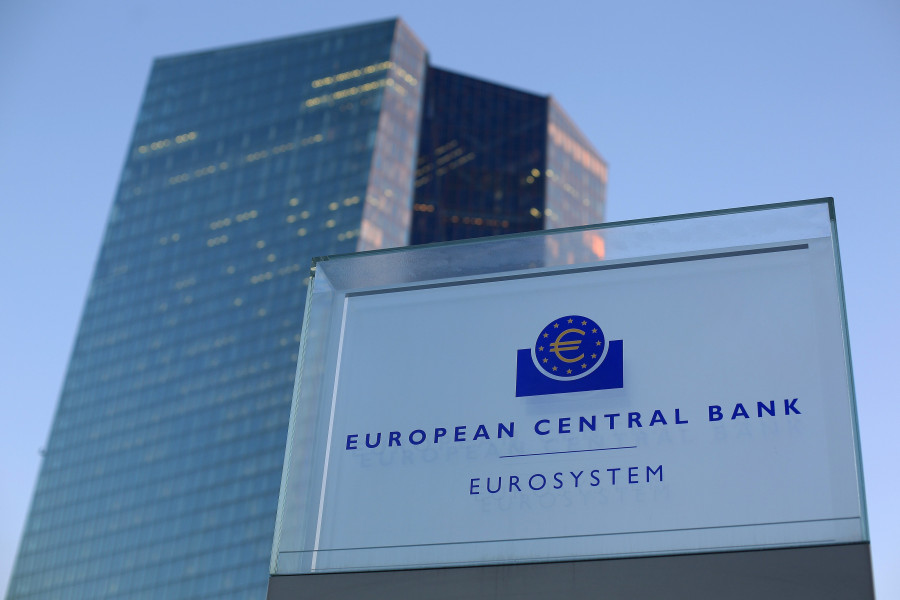 Bloomberg: Τρεις αυξήσεις επιτοκίων φέτος από την ΕΚΤ