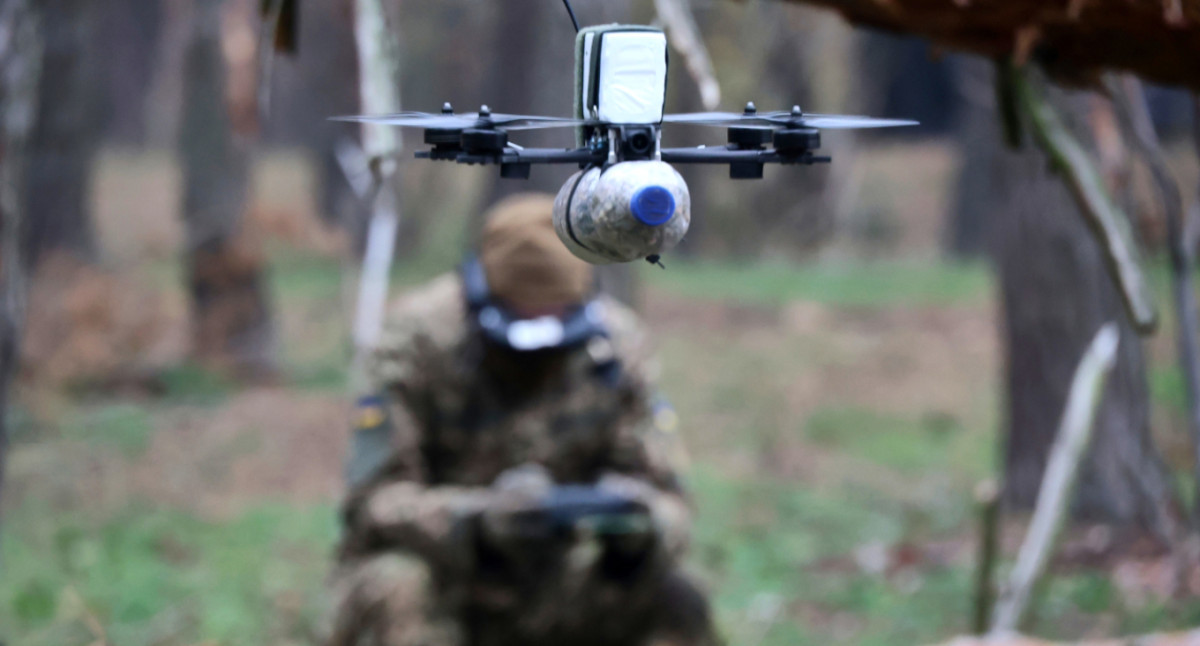 Μαζική ουκρανική επίθεση με drones στην Αζοφική προκαλεί σοβαρό πλήγμα στη Μόσχα