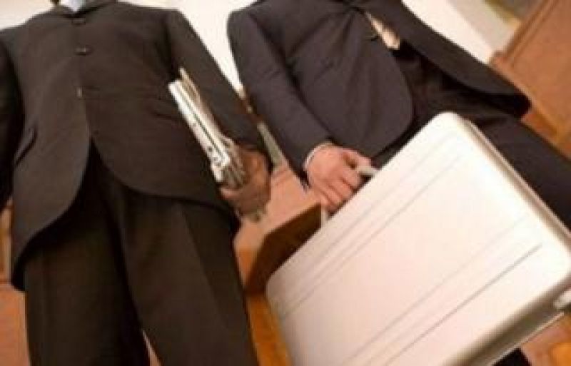 Διάταξη σοκ: Οι εφοριακοί θα μπαίνουν στα σπίτια των ελεύθερων επαγγελματιών
