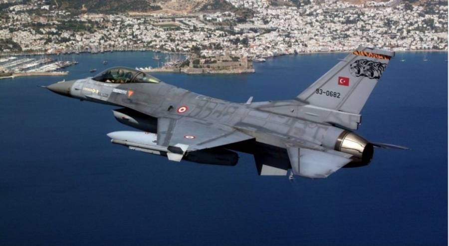 Μπαράζ τουρκικών παραβιάσεων στο Αιγαίο