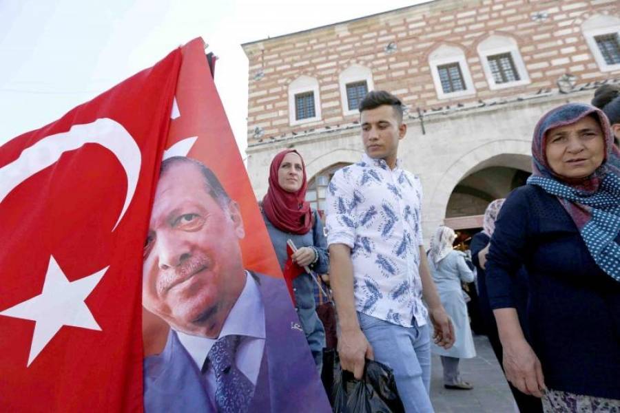 Ερντογάν: Με... βαθύ κράτος απαντά στην οικονομική κρίση, λόγω κορονοϊού